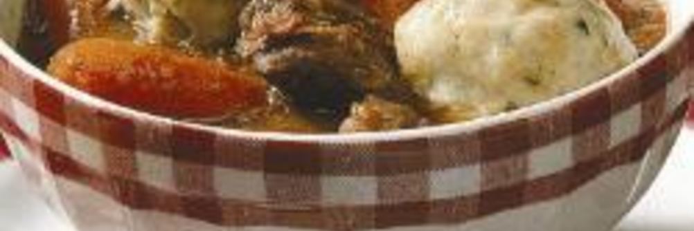 Густой суп из говядины с картофельными клецками