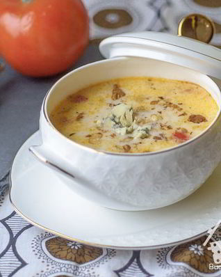 Картофельный суп с голубым сыром