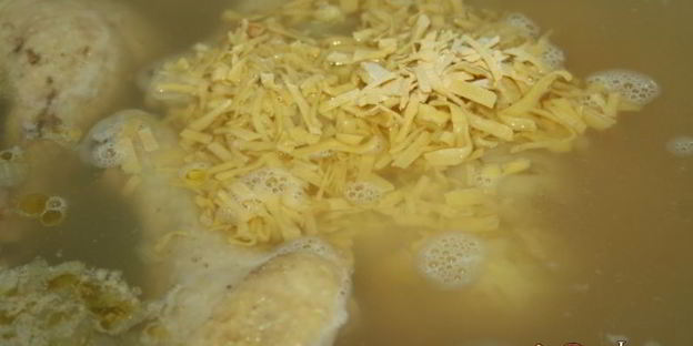 куриный суп с молодым картофелем