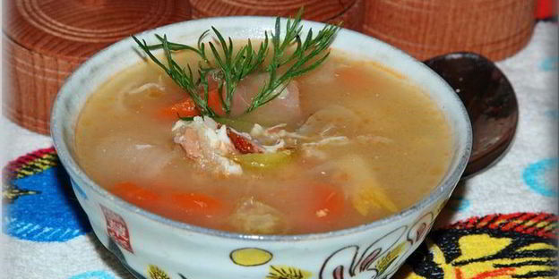 рыбный суп с икрой мойвы