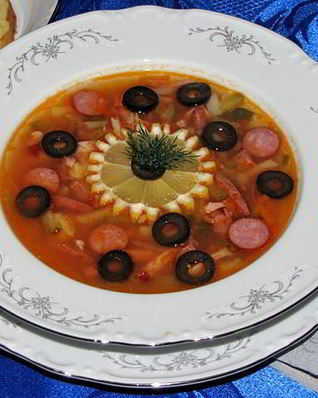 Солянка сборная мясная