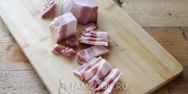 гороховый суп-пюре с варено-копченой грудинкой