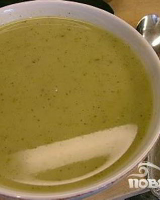 Летний суп-пюре из картофеля и цукини