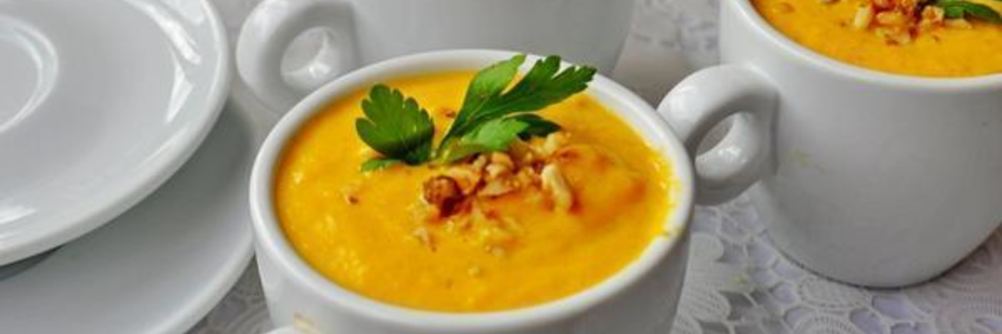 Морковно-сливочный суп-пюре с карри и ананасами