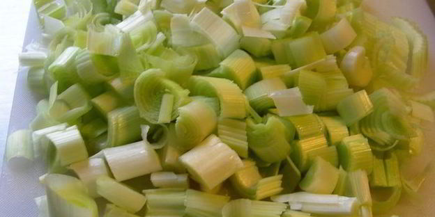 очень овощной суп-пюре из зеленого горошка