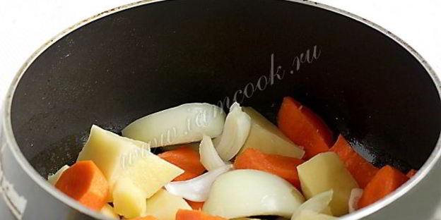 овощной суп пюре из картофеля и моркови с имбирем