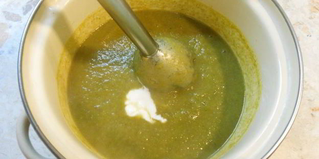 суп-пюре из брокколи и шампиньонов