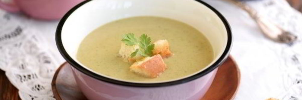 Суп-пюре из кабачков со сливками