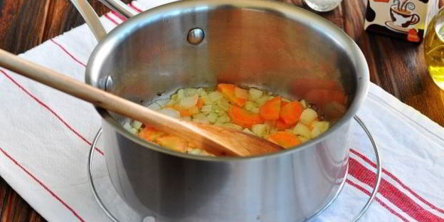 суп-пюре из кабачков со сливками