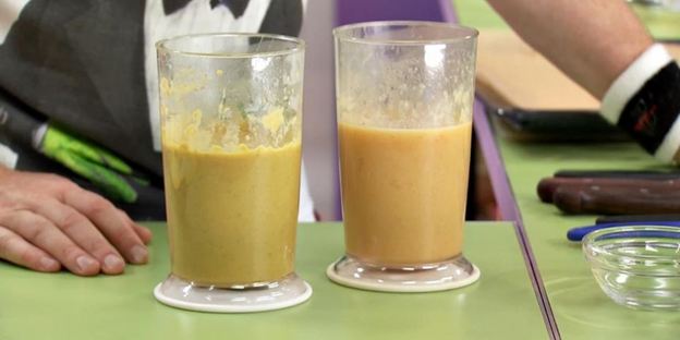 суп-пюре из копченой курицы с чечевицей и зеленым горошком