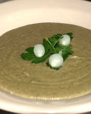 Суп-пюре из маша с орегано