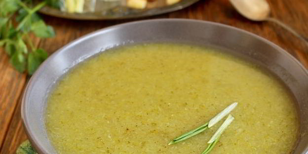 суп-пюре из сельдерея с капустой