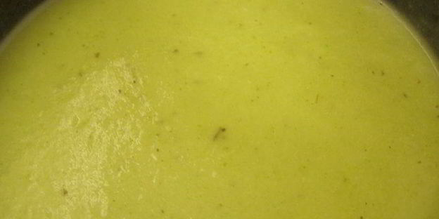 суп-пюре из цукини с мятой