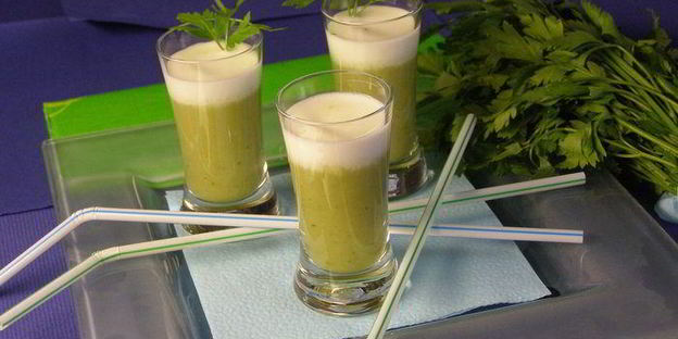 суп-пюре из цукини с мятой