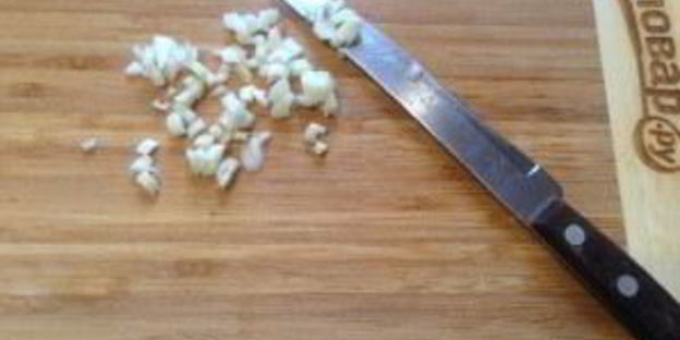 суп-пюре из цукини с тыквенными семечками