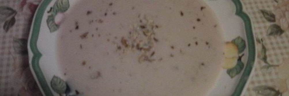 Суп-пюре из цветной капусты с грецкими орехами