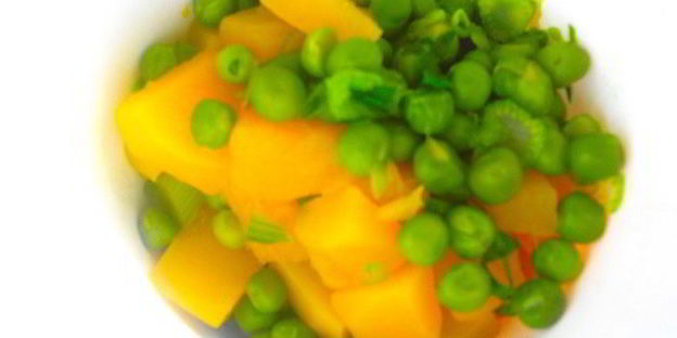 суп-пюре из тыквы и горошка