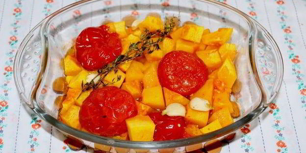 суп-пюре из запеченной тыквы и помидоров