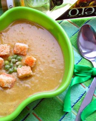 Суп-пюре из зеленого горошка