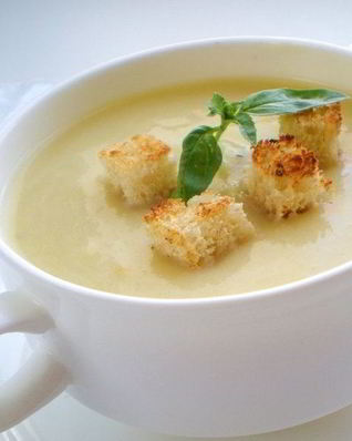 Суп-пюре простой из кабачков