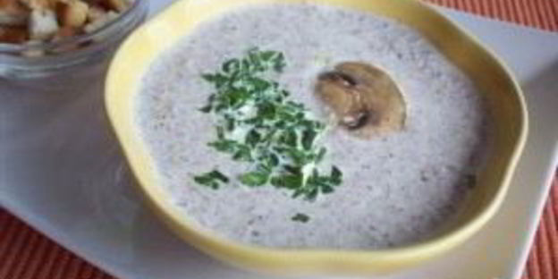 суп-пюре с шампиньонами и сыром