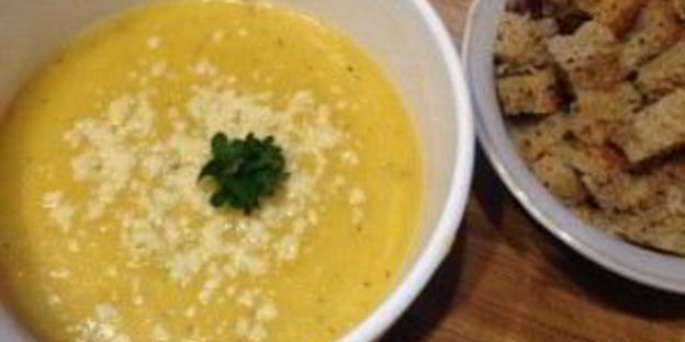 суп-пюре с тыквой и сельдереем
