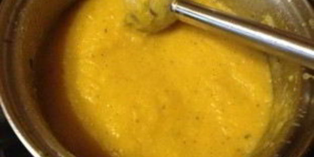 суп-пюре с тыквой и сельдереем