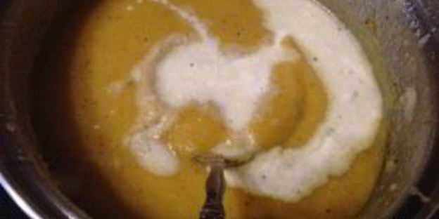 суп-пюре с тыквой и сельдереем