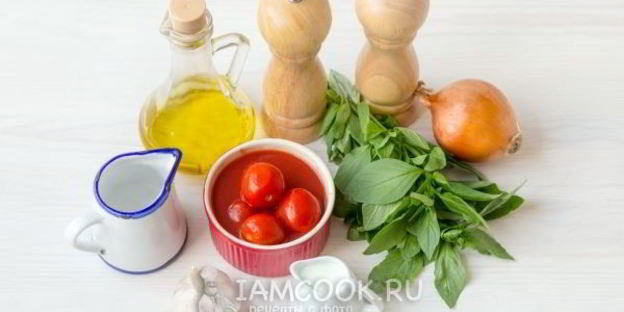 томатный суп-пюре с базиликом