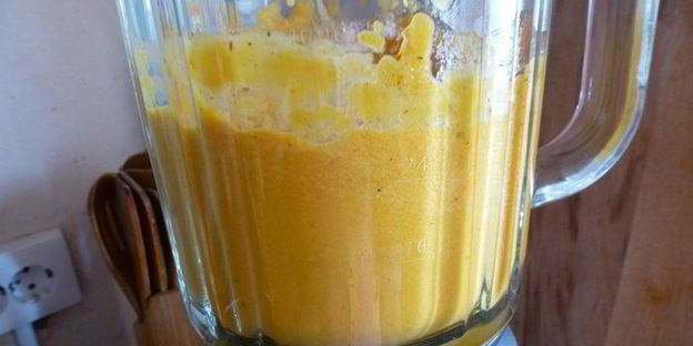 тыквенный суп-пюре с чесночными гренками