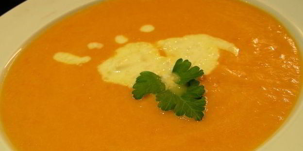 тыквенный суп-пюре с имбирным кремом