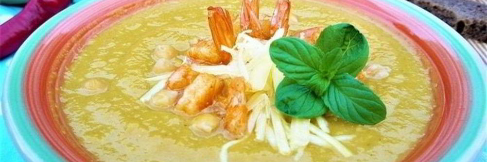 Тыквенный суп-пюре с нутом и креветками