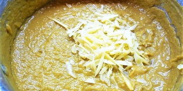 тыквенный суп-пюре с нутом и креветками