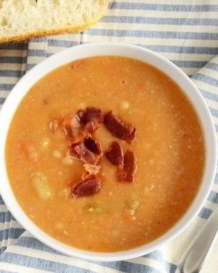 Суп с белой фасолью и беконом