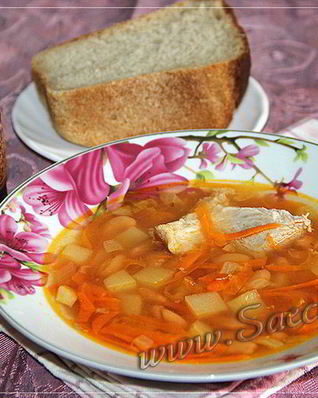 Суп с фасолью в томате