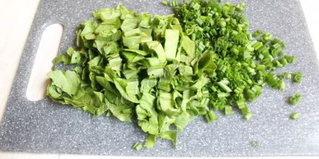 суп с курицей и щавелем