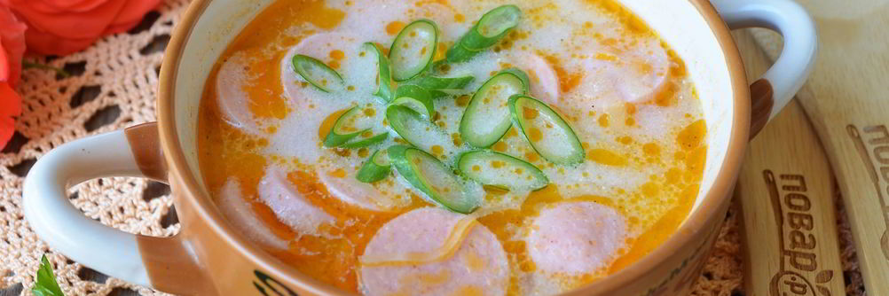 Суп с квашеной капустой и сосисками