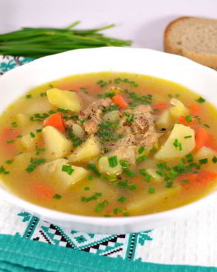 Суп со свининой и кукурузной крупой в мультиварке