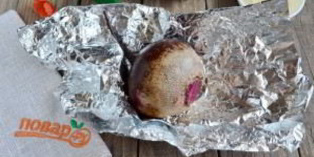 свекольный суп с яйцом