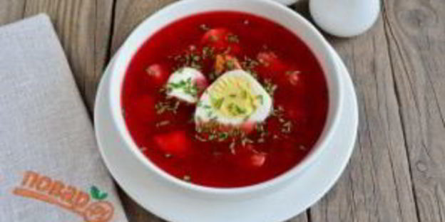 свекольный суп с яйцом