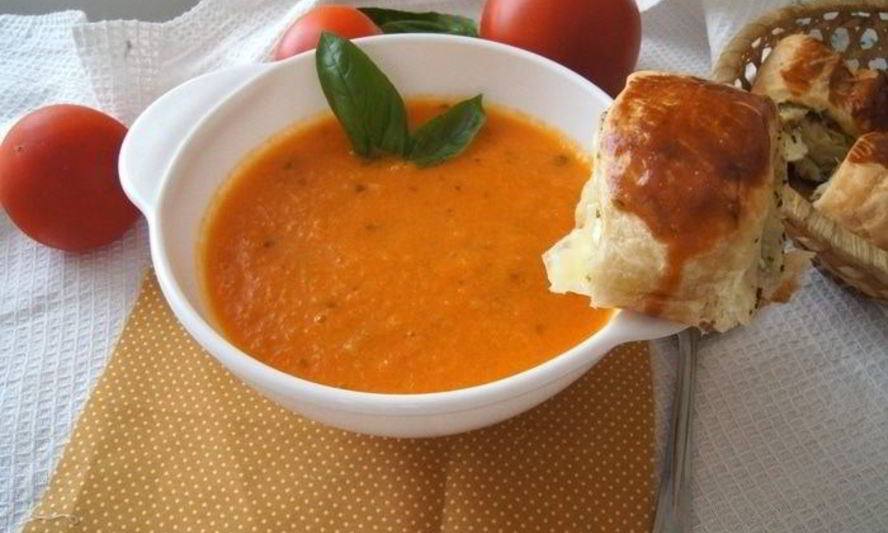 Рецепт томатного супа с морковью и базиликом