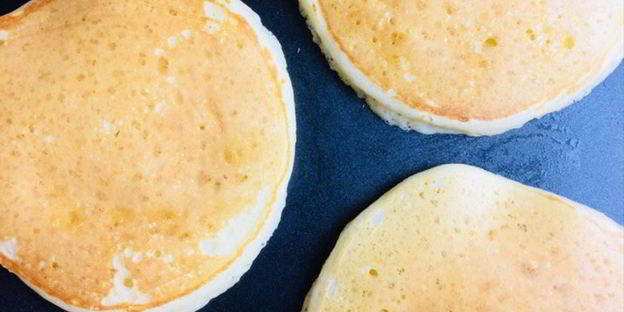 американские оладьи — молочные панкейки на блиннице