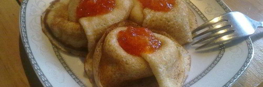 Блинчики с красной икрой