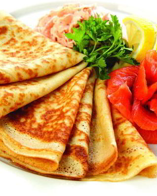 Блинчики с лососем