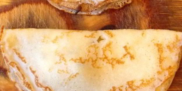 блинчики с творогом, изюмом и апельсиновой цедрой