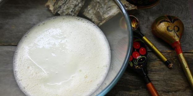 блины на кефире с водкой и гречневой мукой