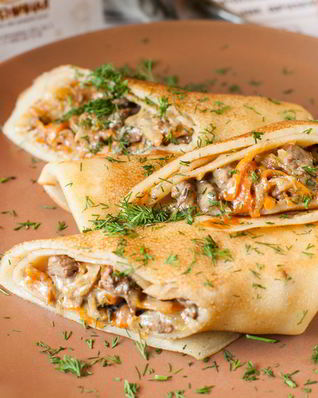 Блины с куриной печенью и морковью