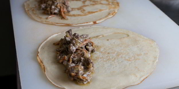 блины с куриной печенью и морковью