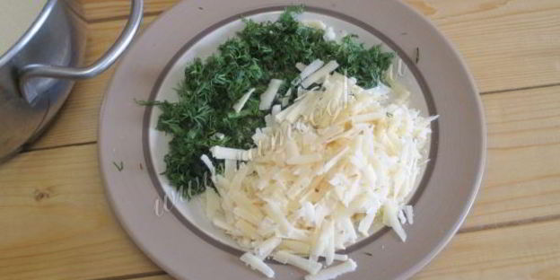 блины с припеком из сыра и зелени