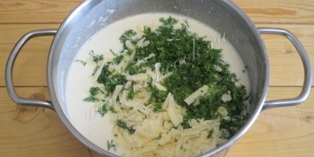 блины с припеком из сыра и зелени